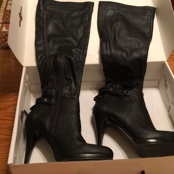 Nine west 8.5 high heeled boots - Picture 1 of 8